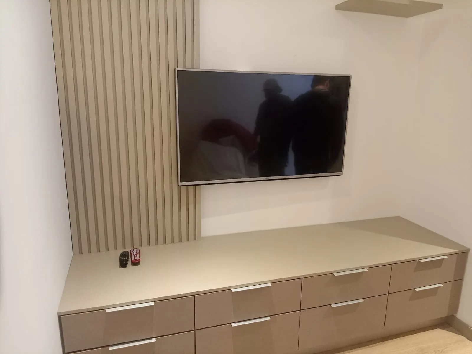 Trabajo de Fábrica de Muebles - Mauricio Hernández